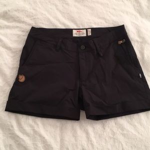 FjallRaven cuffed women’s hiking shorts